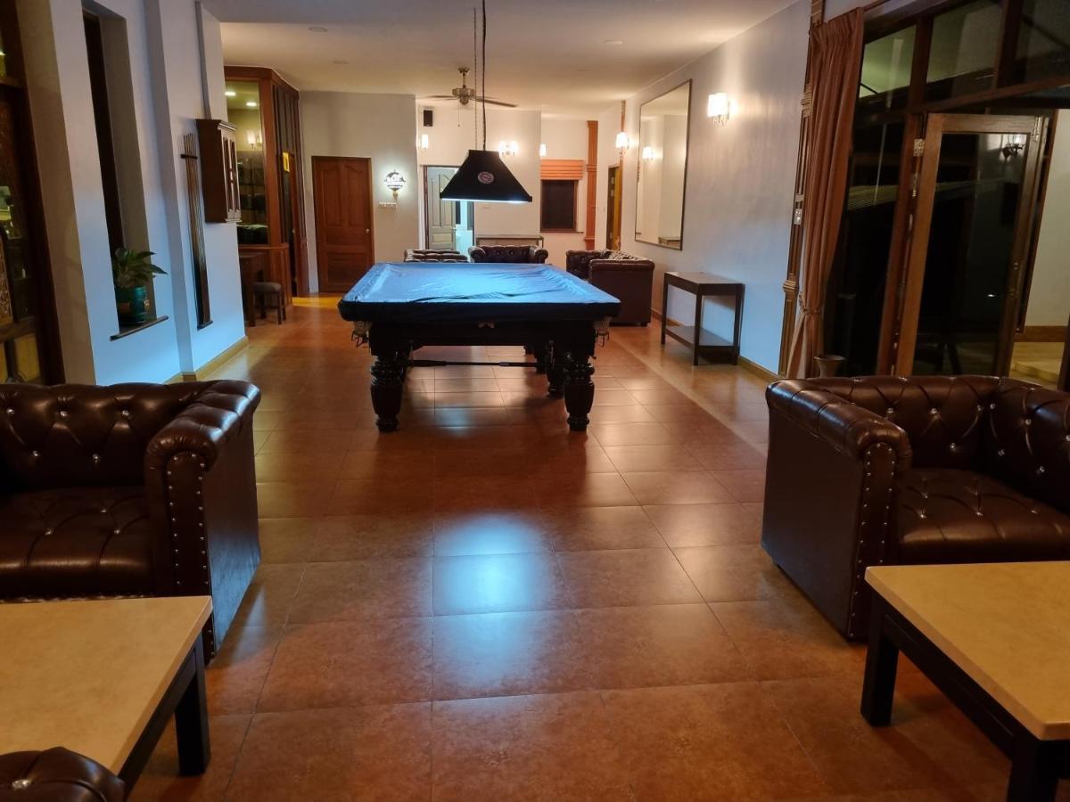 Meyers Hua Hin Hotel Exterior foto