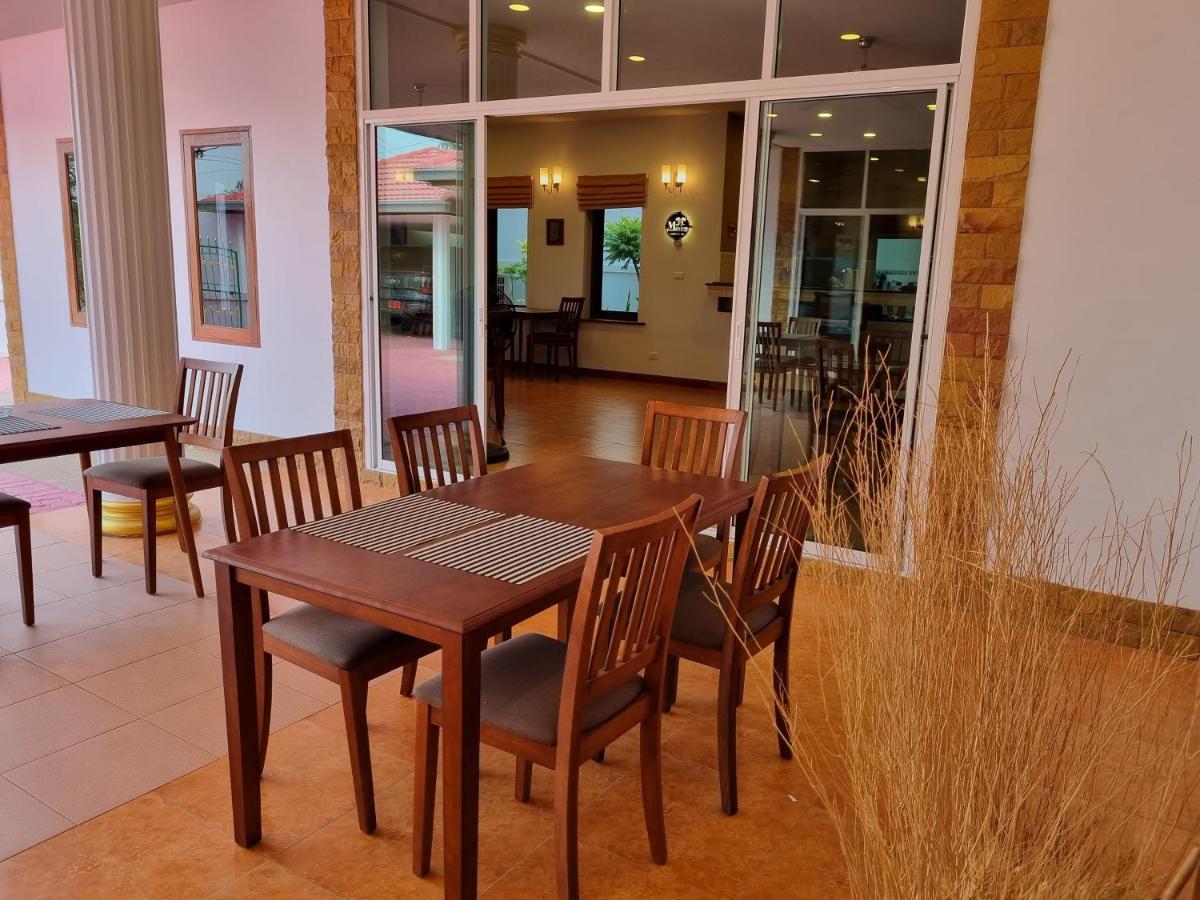Meyers Hua Hin Hotel Exterior foto