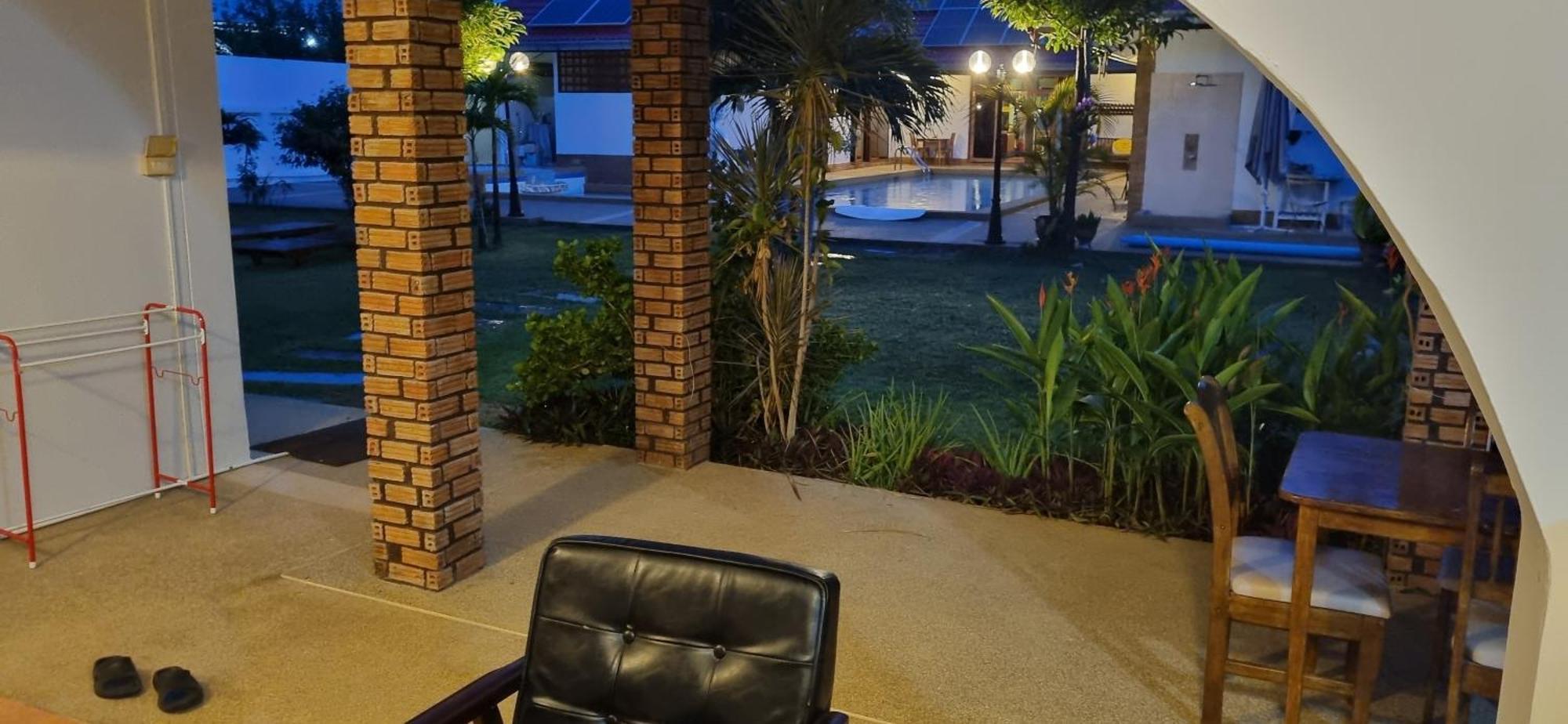 Meyers Hua Hin Hotel Exterior foto