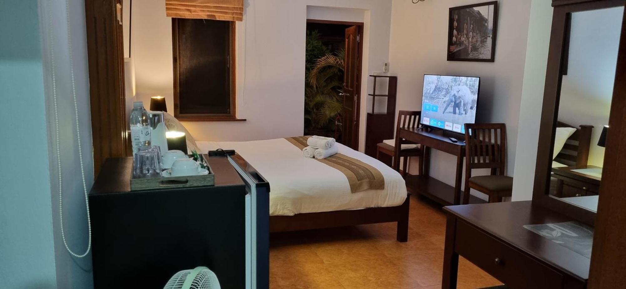 Meyers Hua Hin Hotel Exterior foto
