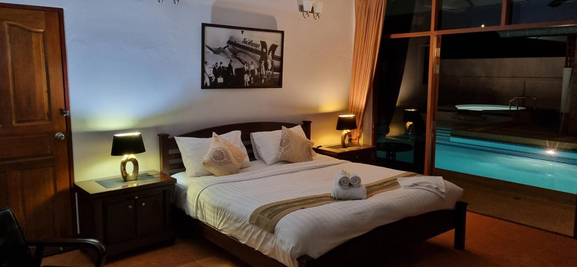 Meyers Hua Hin Hotel Exterior foto